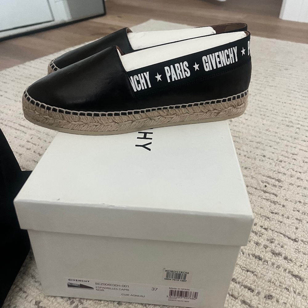 Givenchy espadrilles sz 37